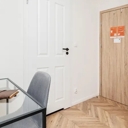 23 Marca By Renters Apartament